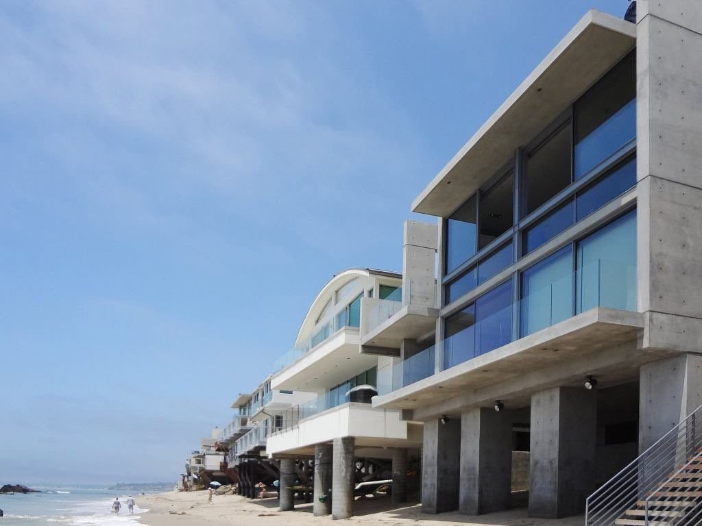 Casa Kanye West diseñada por Tadao Ando en Malibú playa