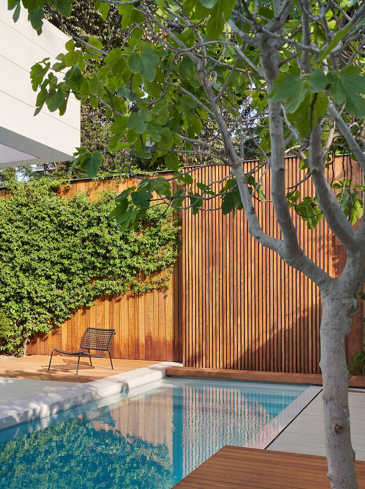 Casa Silencio diseñada por Lorna de Santos en Madrid exterior con piscina