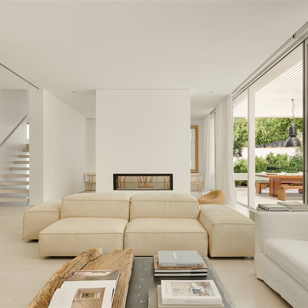 Una casa en Madrid que reivindica el minimalismo cálido, la tendencia imparable