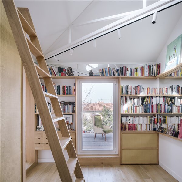 Una mini casa para un artista en Madrid