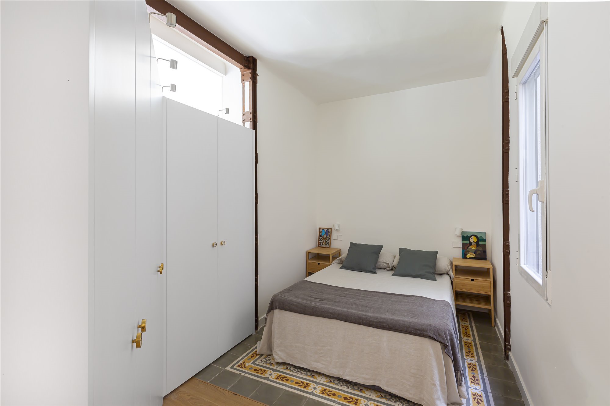 dormitorio armario blanco . 1Zar Edition Apartamento Rios Rosas 22