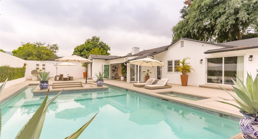 Casa rancho que la cantante Billie Eilish ha comprado a Leona Lewis 9