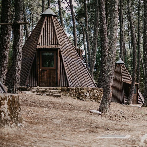 Glamping: Ya puedes dormir en un tipi de verdad en la Sierra de Gredos