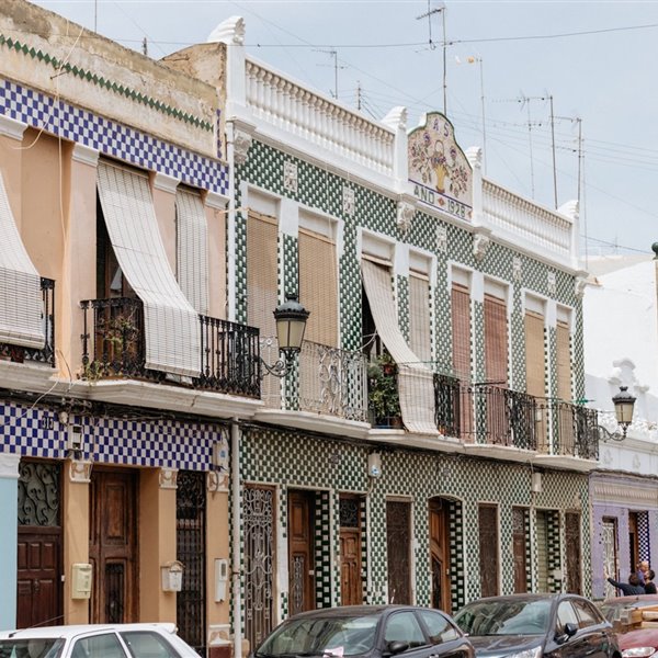 Fuera de circuito: Valencia en diez edificios desconocidos