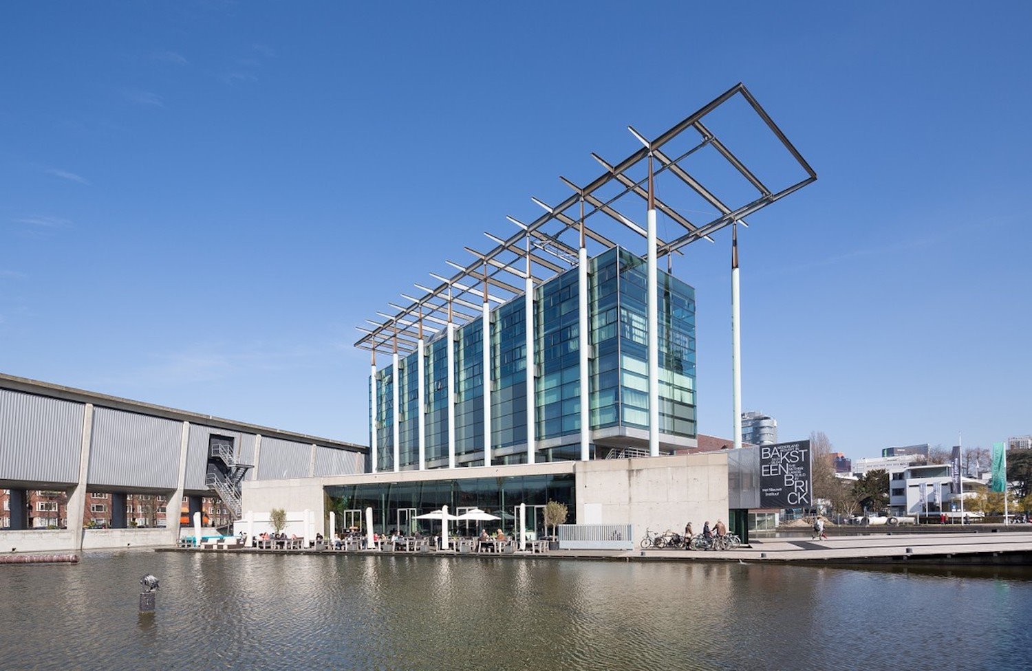 Het Nieuwe Instituut en Róterdam Copyright Ossip van Duivenbode