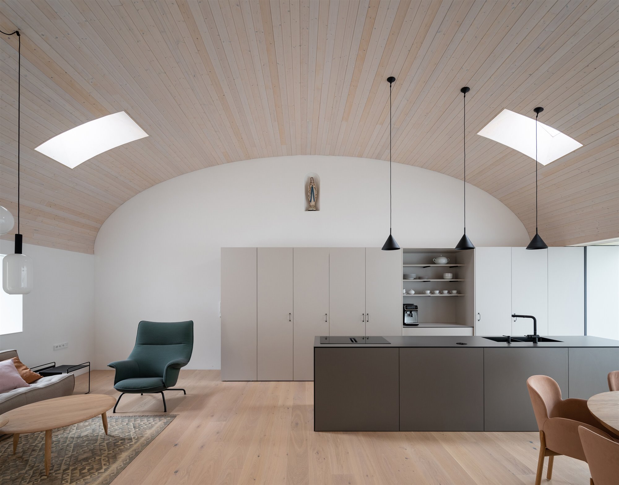 Republica Checa Atelier 111 -cocina-atelier-111-kozina-house-alexshootsbuildings-13 b1849a4e 2000x1568