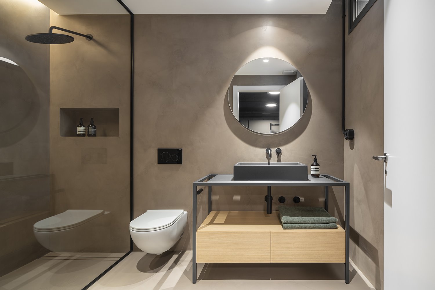 casa sant just Meritxell Ribe baño