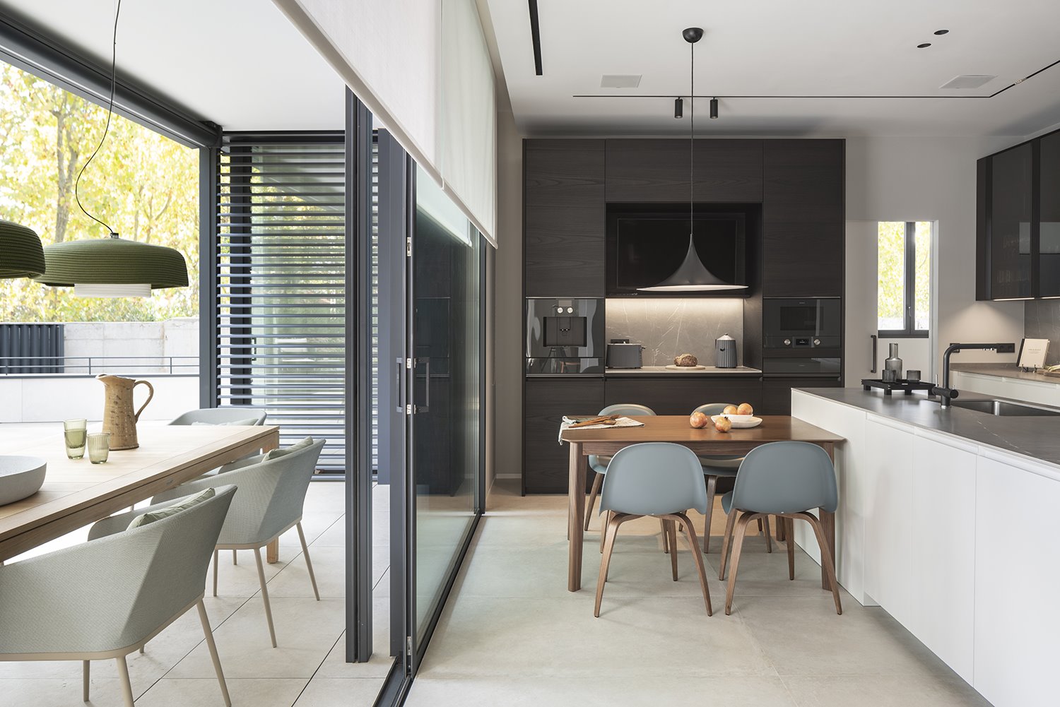 casa sant just Meritxell Ribe cocina comedor exterior