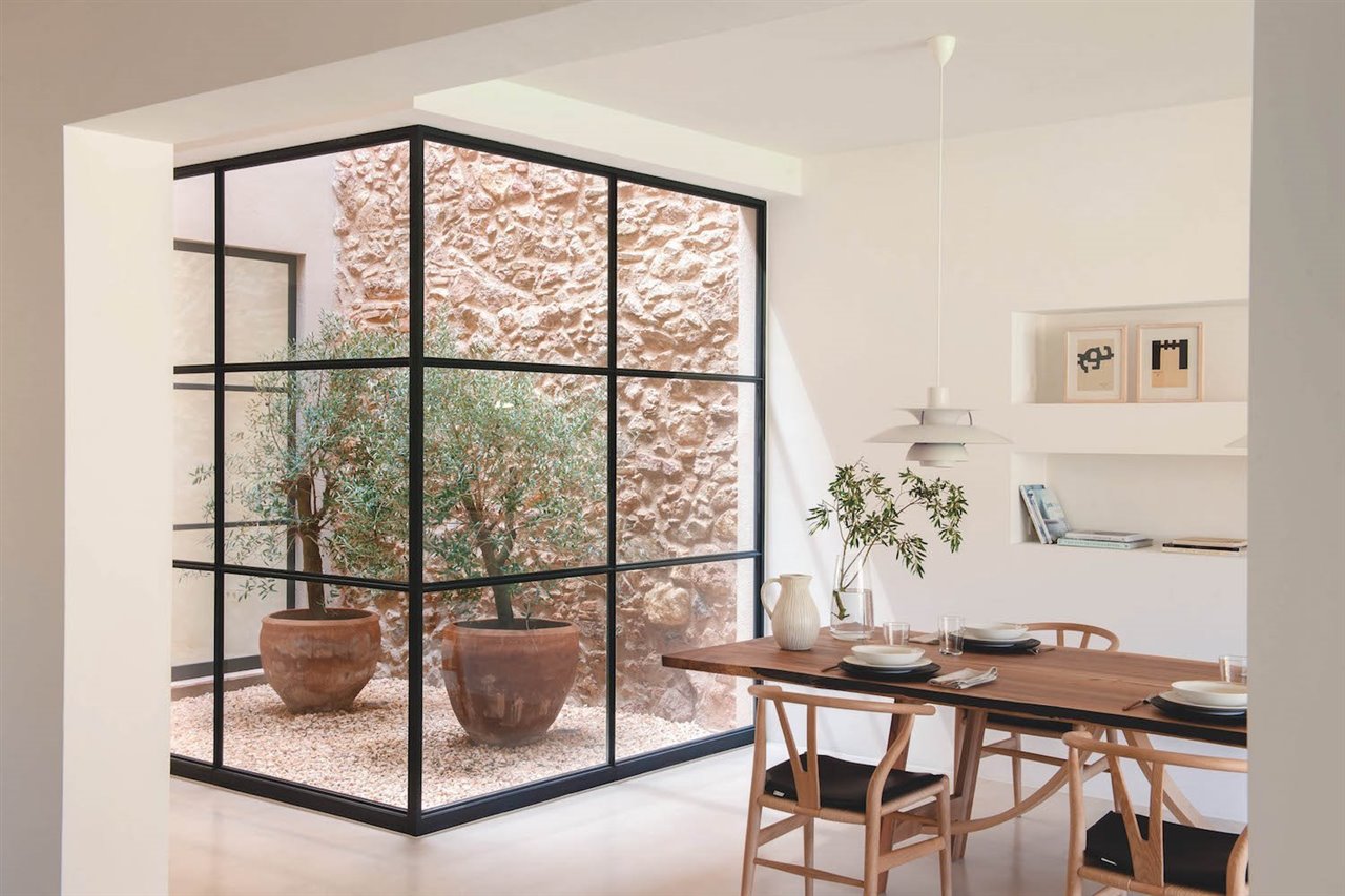 Casa rehabilitada por el estudio Lizarriturry Tuneu.