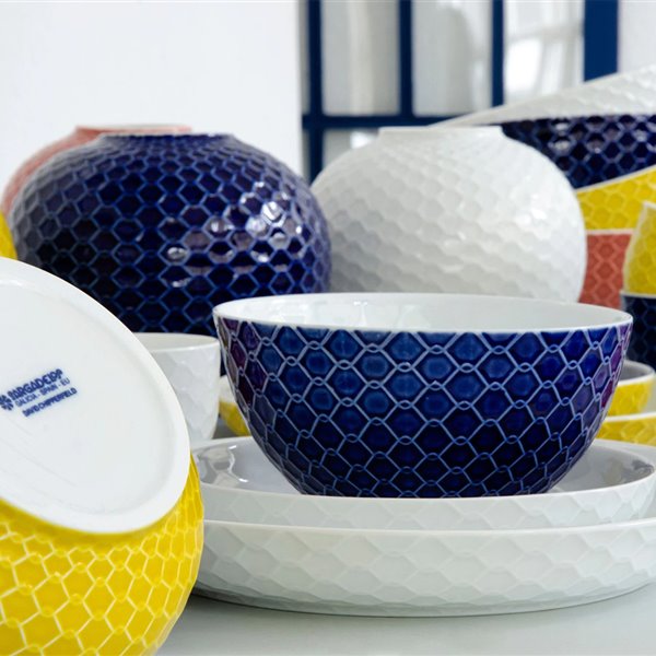 David Chipperfield diseña una colección de cerámica para Sargadelos