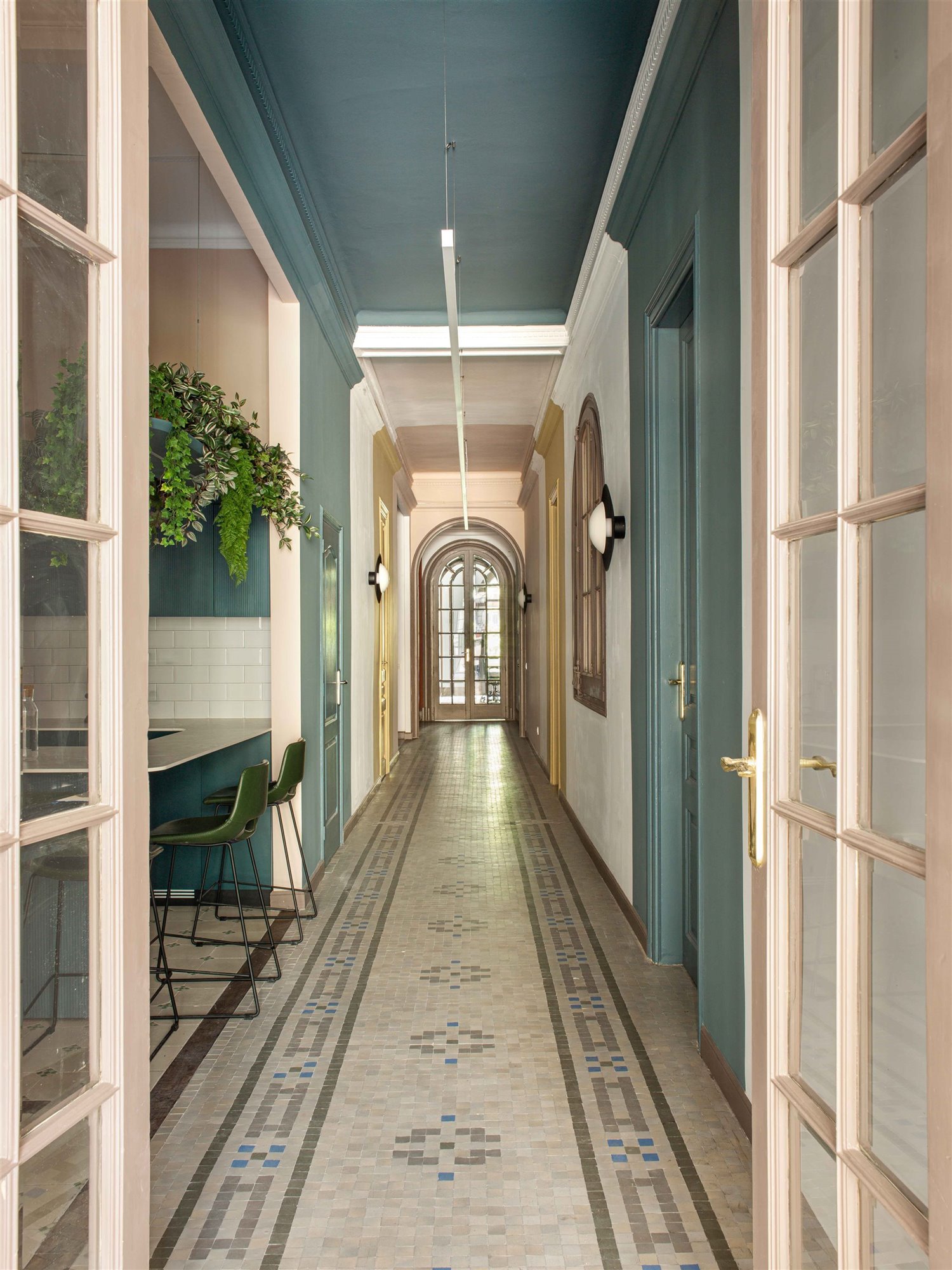 Una oficina de estilo Neo Art Deco en Barcelona en la que nos gustaría vivir 