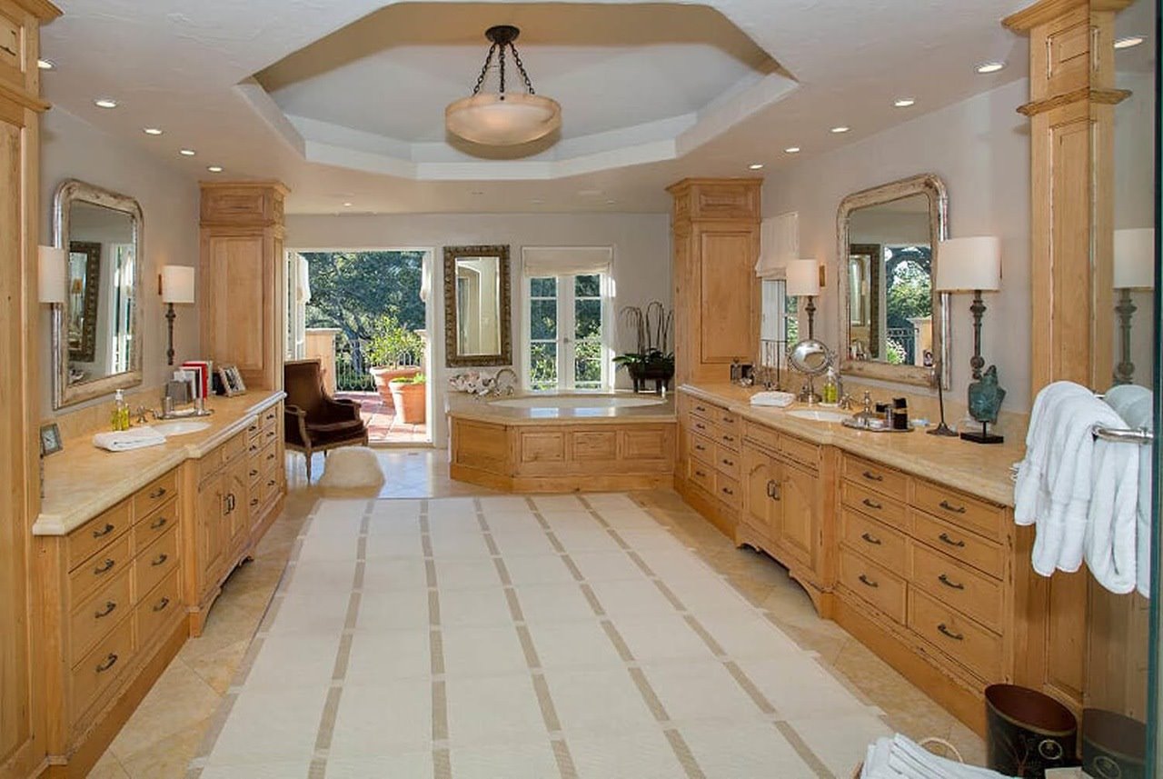 Casa del cantante de Maroon 5 Adam Levine y la modelo Behati Prinsloo en Montecito 10