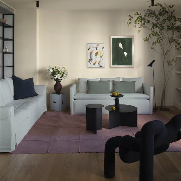 Juego de colores y texturas a medida en este piso en Madrid