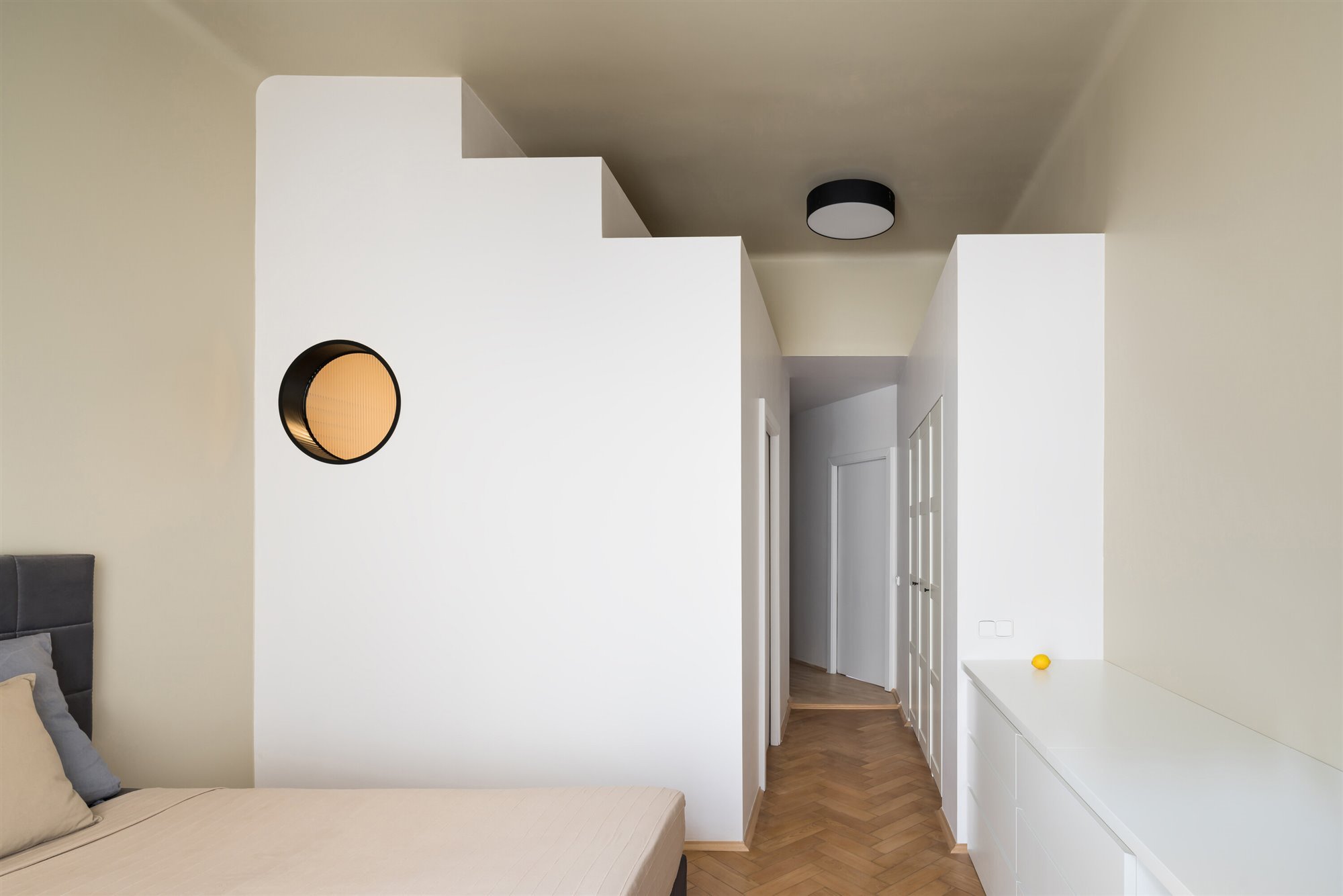 dormitorio armarios blancos