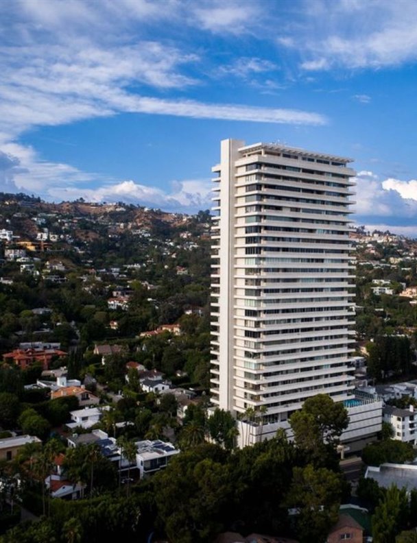 El altísimo piso de Sandra Bullock en Los Ángeles lo tiene todo