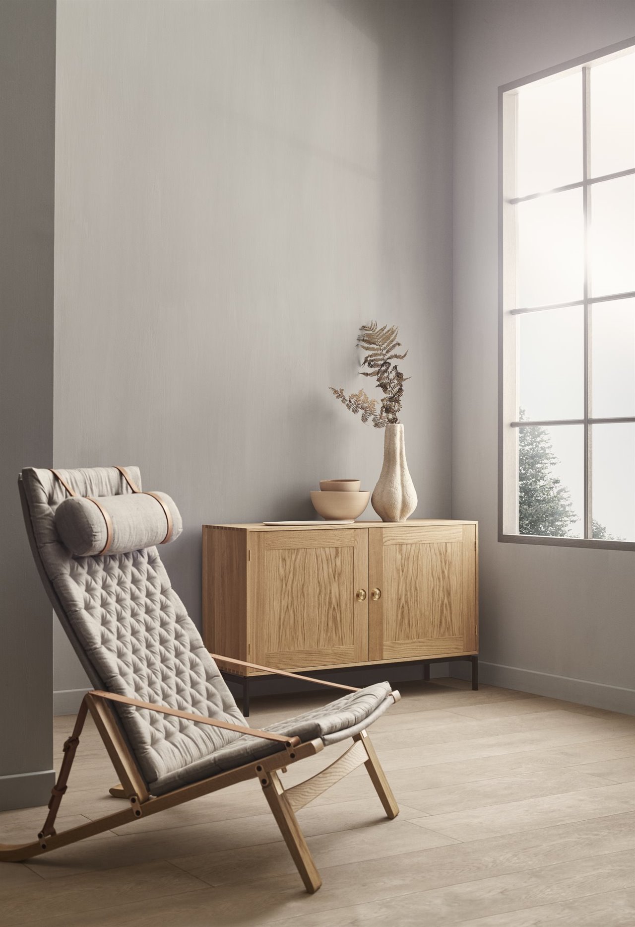 Invierte en piezas duraderas y de calidad, como la silla Plico de Carl Hansen & Søn.