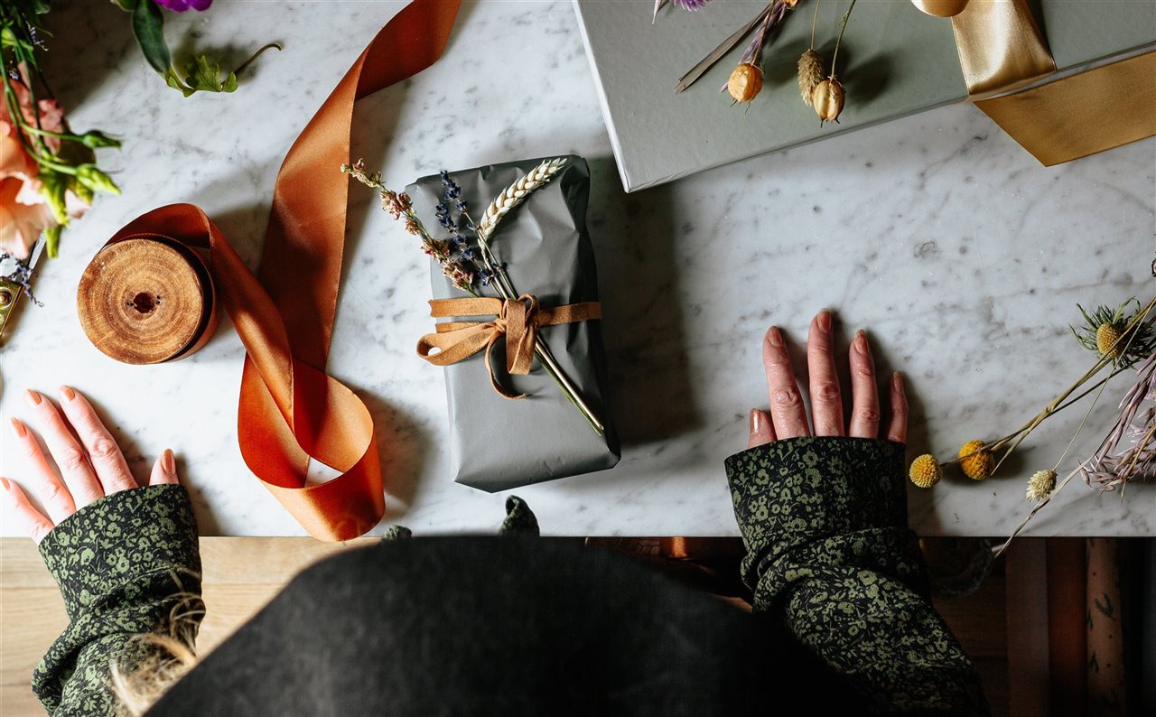 Cómo envolver los regalos de Reyes como un experto