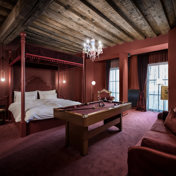 El hotel en el que todo depende del color que elijas en tu habitación