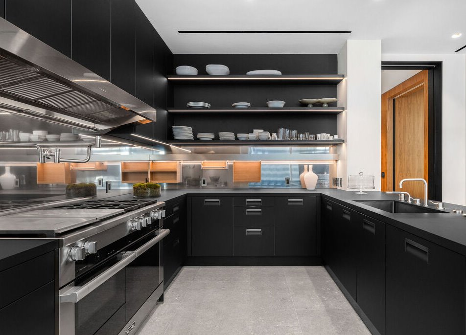 Piso del cantante The Weeknd en Wilshire Corridor cocina
