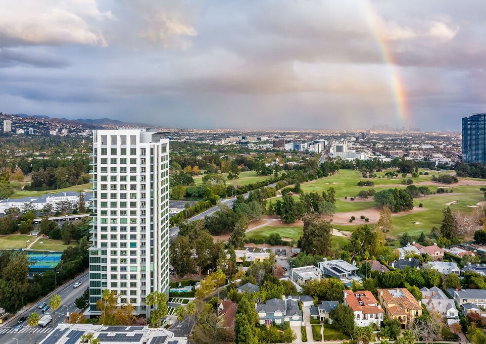 Piso del cantante The Weeknd en Wilshire Corridor edificio