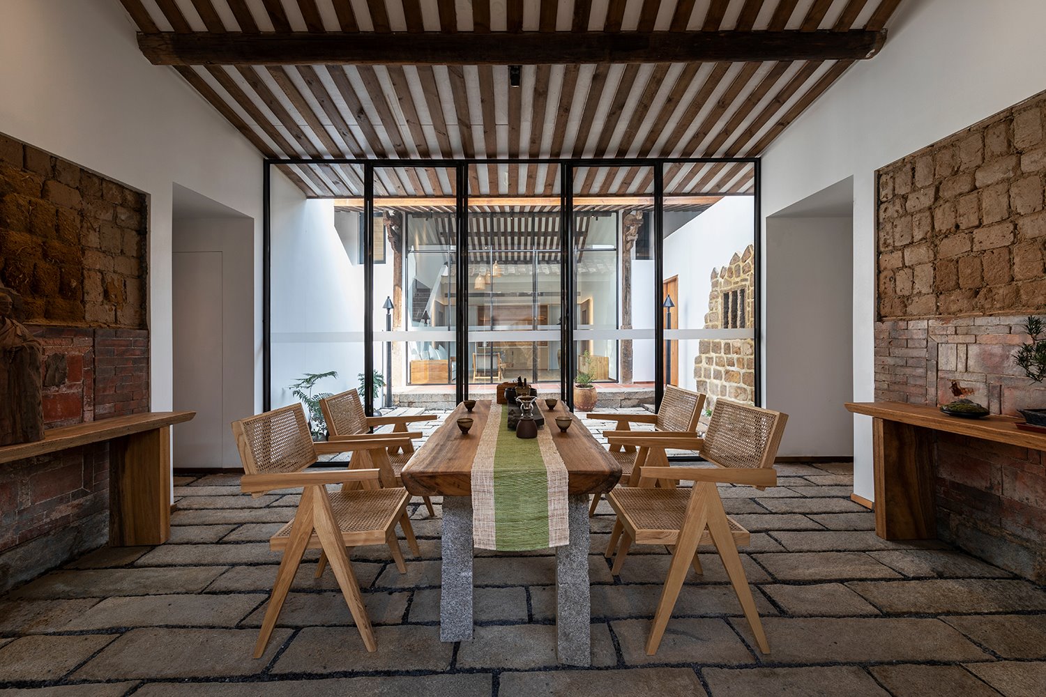 casa en china Huang Zhiyong comedor 03