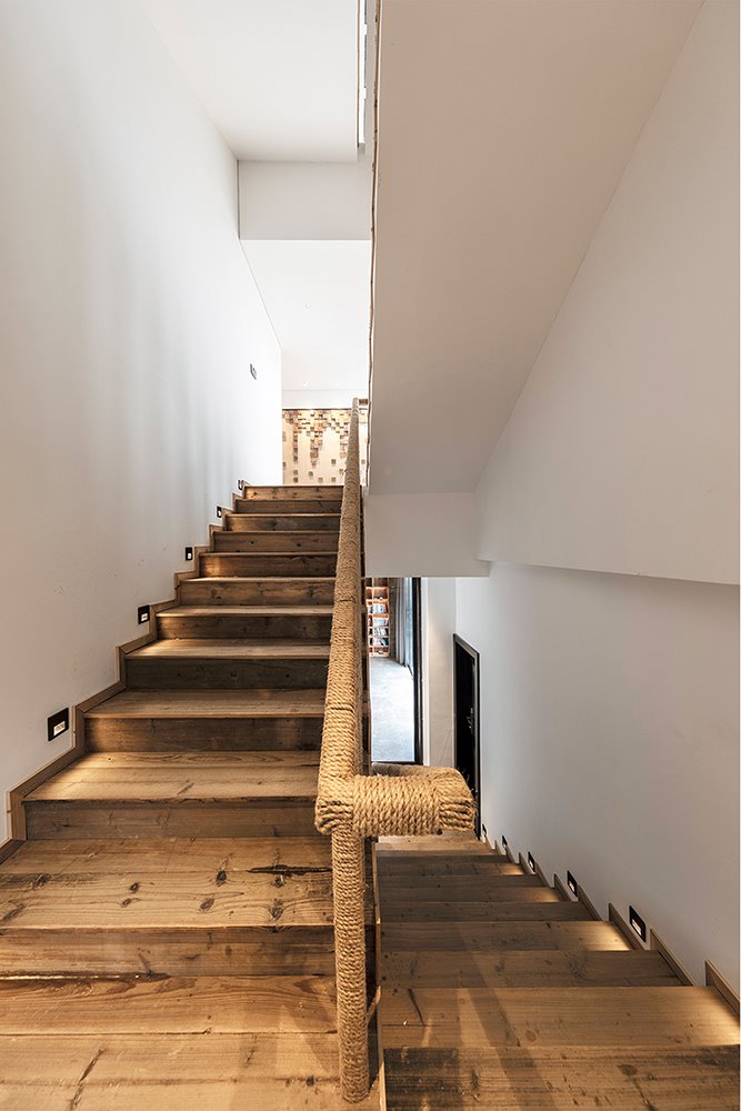 casa en china Huang Zhiyong escalera interior