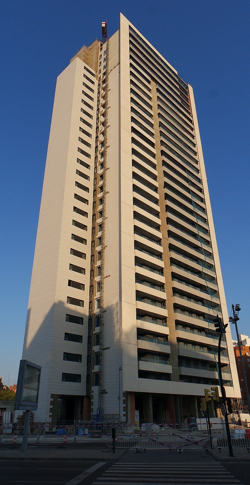 Torre Zaragoza. 106 m. Aragón