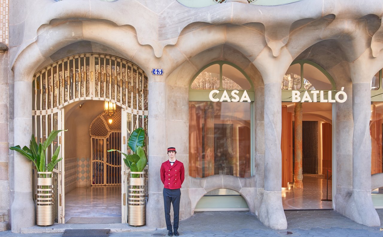 La boutique temporal de Cartier en Casa Batlló que permanecerá abierta durante la renovación de la boutique de Barcelona situada en el Paseo de Gracia.
