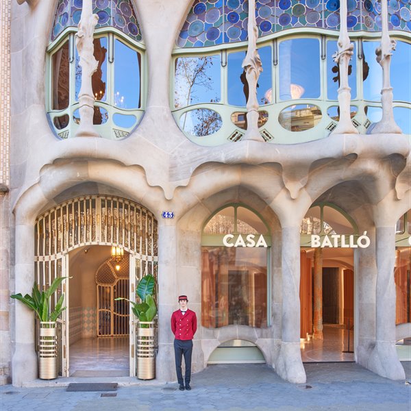 La boutique temporal de Cartier en Casa Batlló que permanecerá abierta durante la renovación de la boutique de Barcelona situada en el Paseo de Gracia.