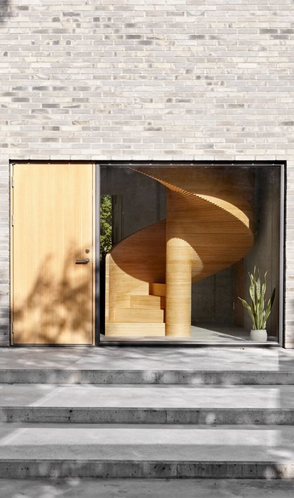 Diez casas que demuestran la versatilidad y fuerza de la madera en interiorismo
