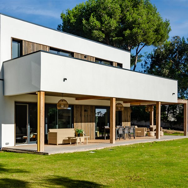 Una casa prefabricada y pasiva para disfrutar de la Costa Brava en modo sostenible