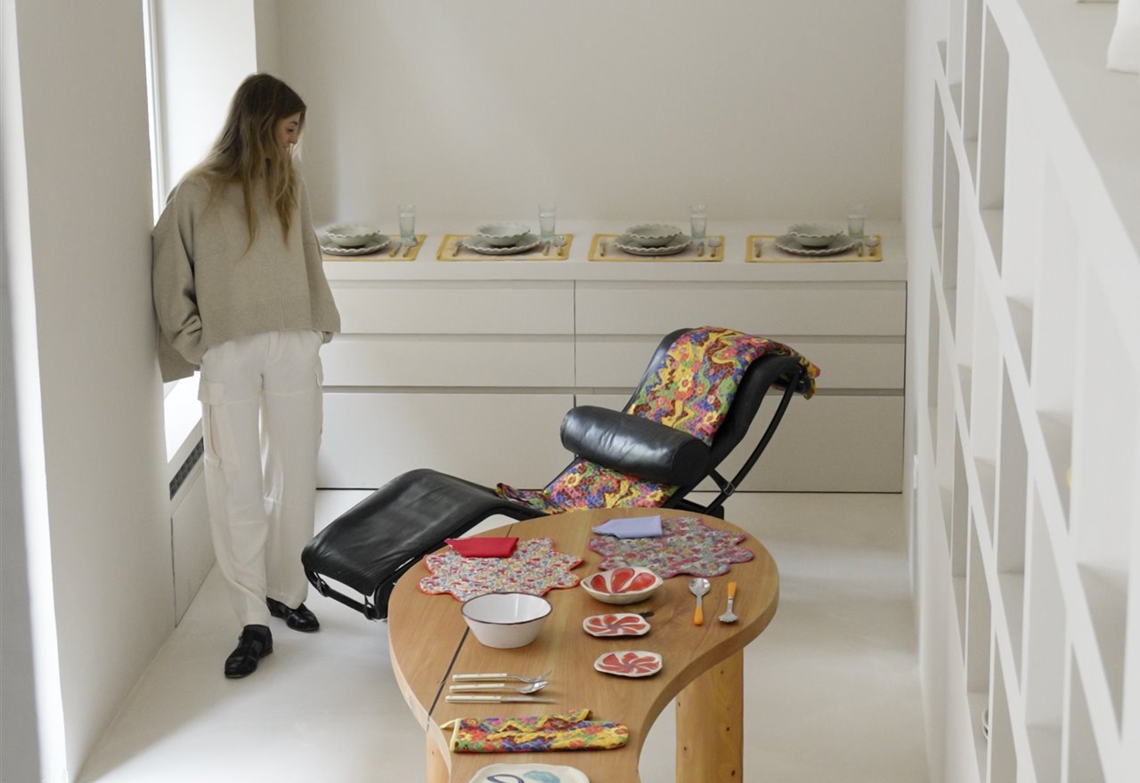 El acogedor showroom de Gabriela Palatchi en Madrid con piezas de menaje y artesanía