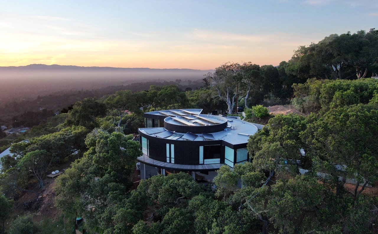 La casa ofrece vistas al paisaje de 180 grados