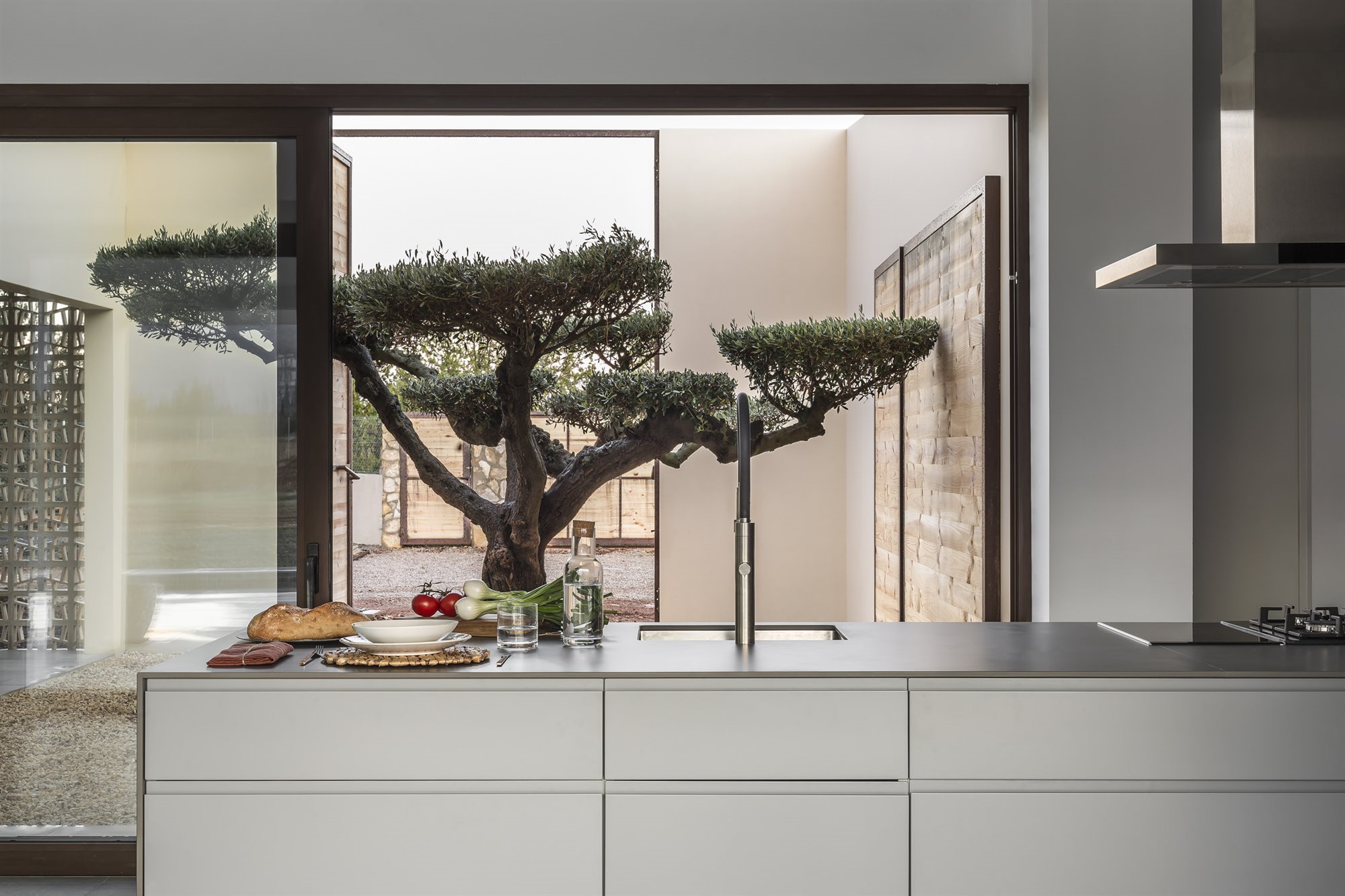 Ubiko casa prefabricada en el campo de Mallorca con tradición rural