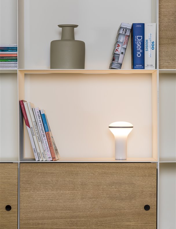 La linterna que se convirtió en lámpara de diseño, lo nuevo de Andreu Carulla