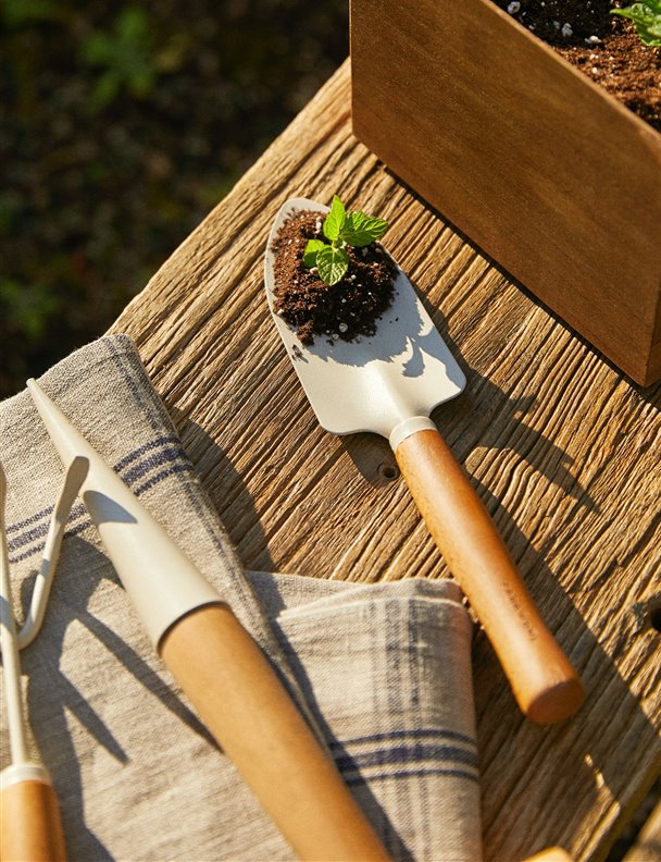 Zara Home lanza una colección para los amantes de las plantas y la jardinería 