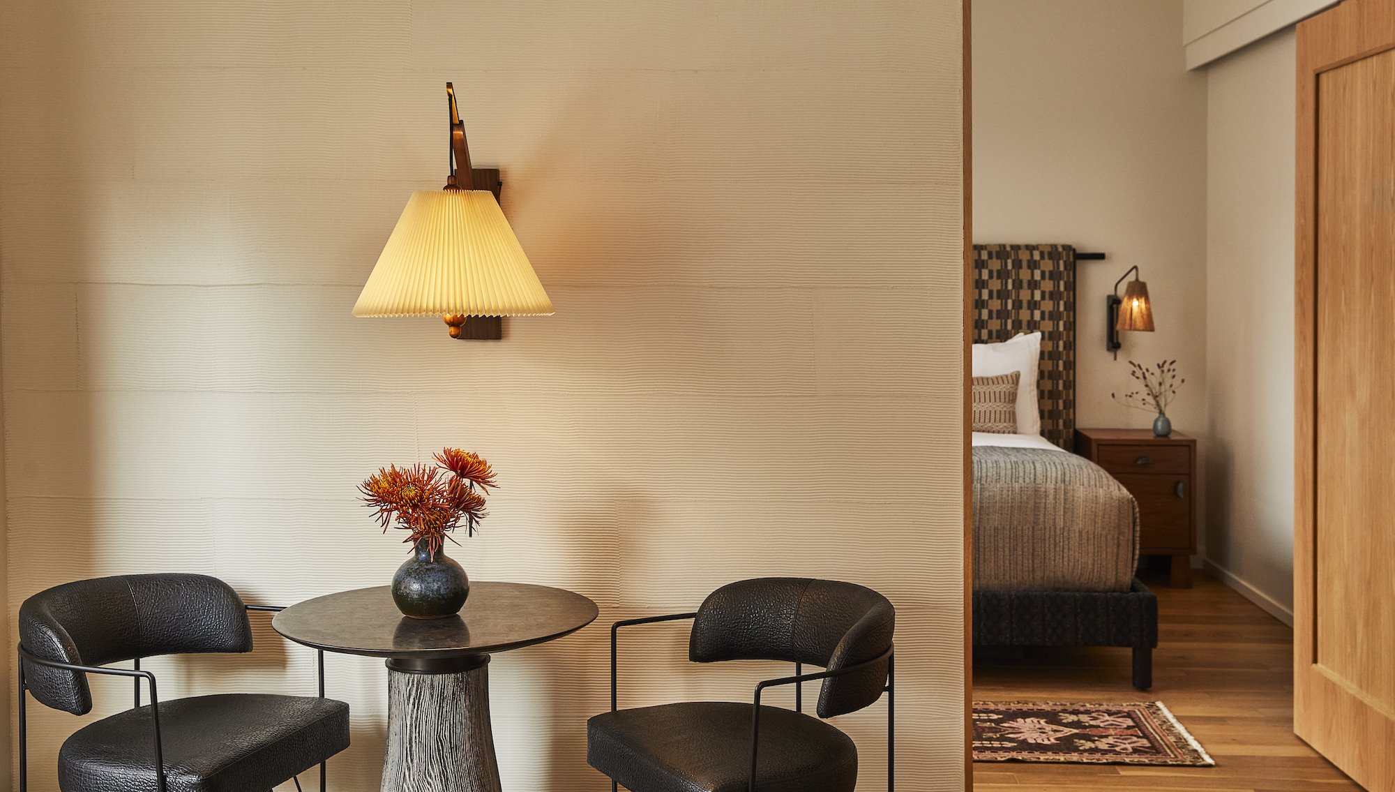 Downtown Los Angeles Proper dormitorio guest room
