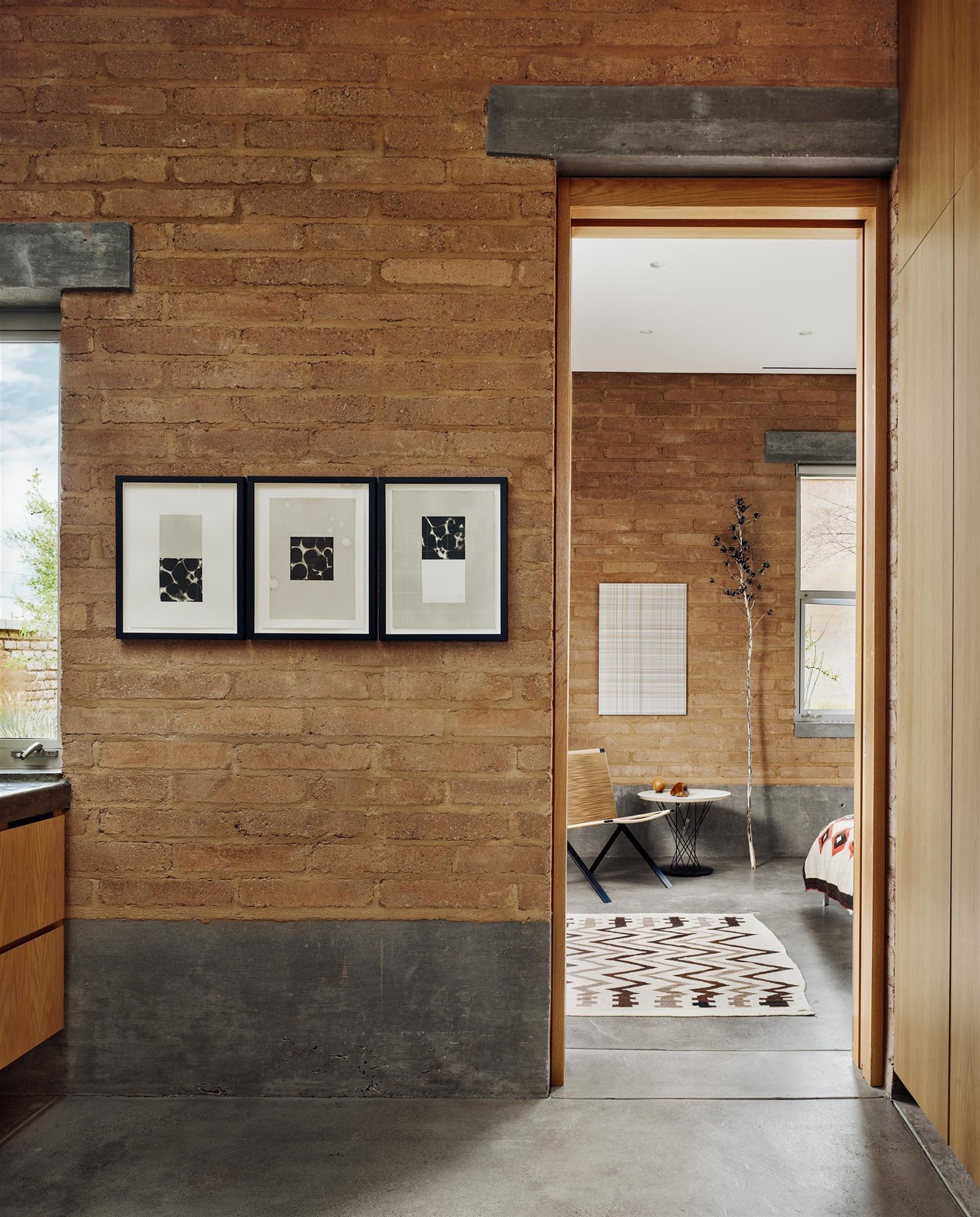 Entrada a dormitorio Marfa Suite