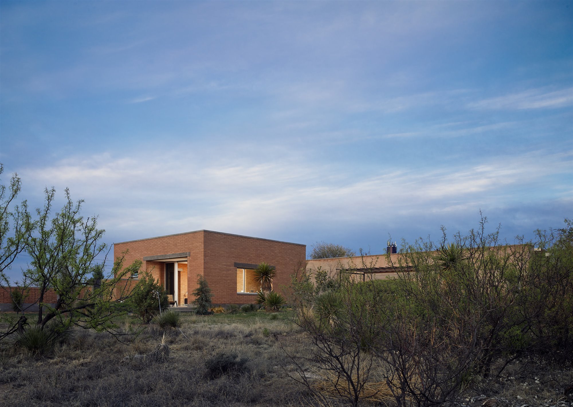 Vista nocturna marfa suite