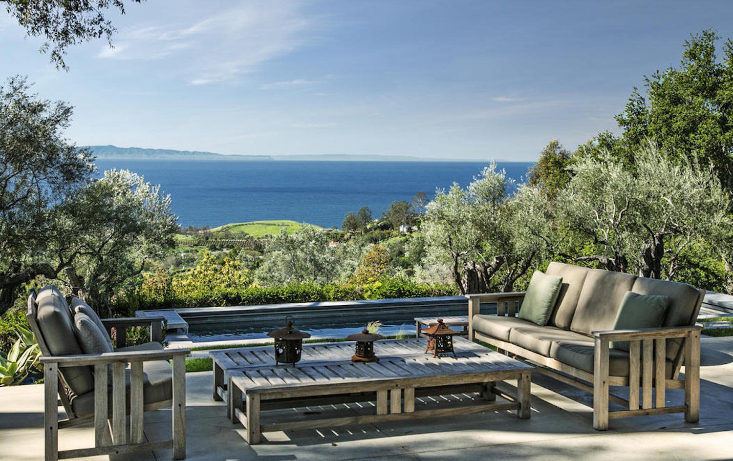 Casa de la actriz Natalie Portman en Montecito terraza