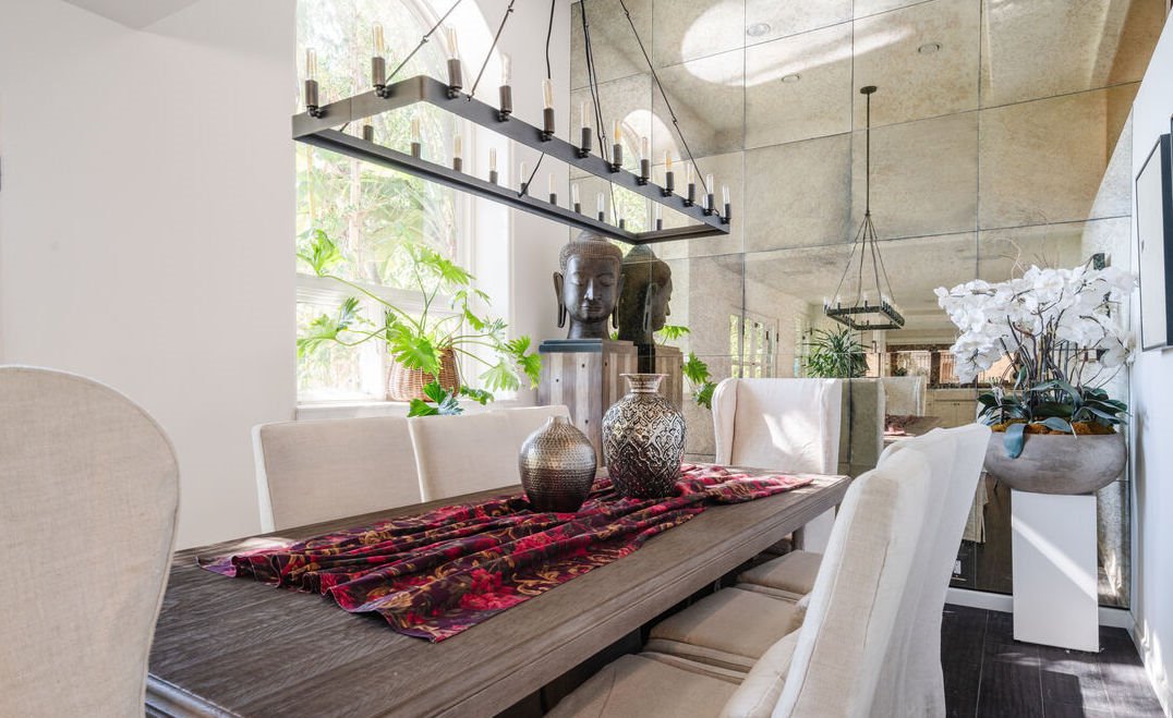 Casa de la cantante Camila Cabello comedor