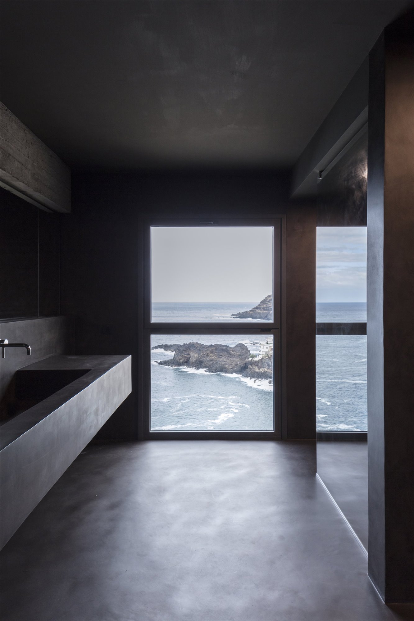11 baño negro vistas marJosé Oller