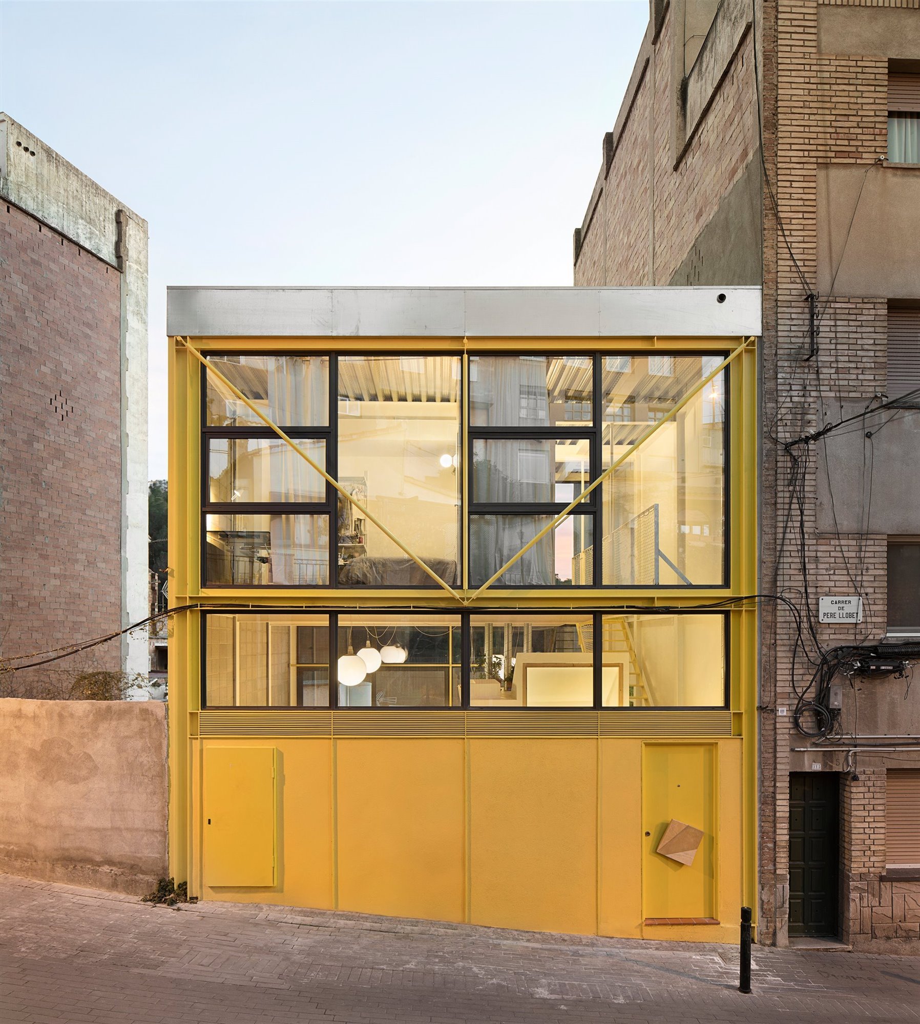 Fachada lateral Casa Collumpio Mach Barcelona
