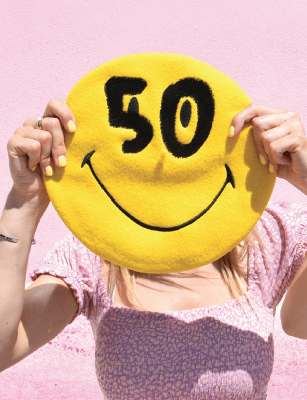 Smiley cumple 50 años y lo celebra con un nuevo logo
