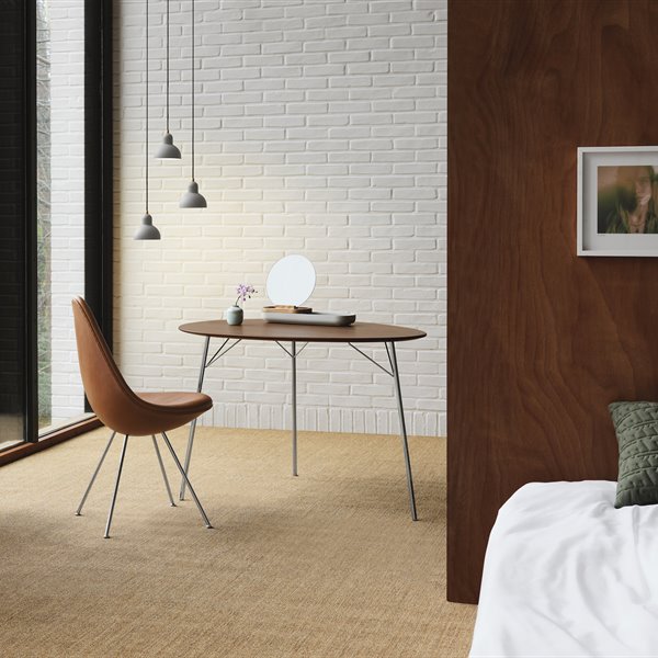 ¡Vuelve la mesa Egg Table de Arne Jacobsen!