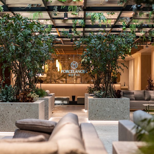 Porcelanosa se alía con Ramón Esteve y convierte su showroom en un hotel sostenible