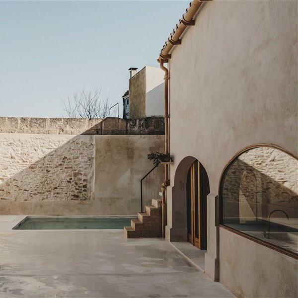 Una casa en Mallorca hecha con cáñamo que nos invita a vivir en modo slow life
