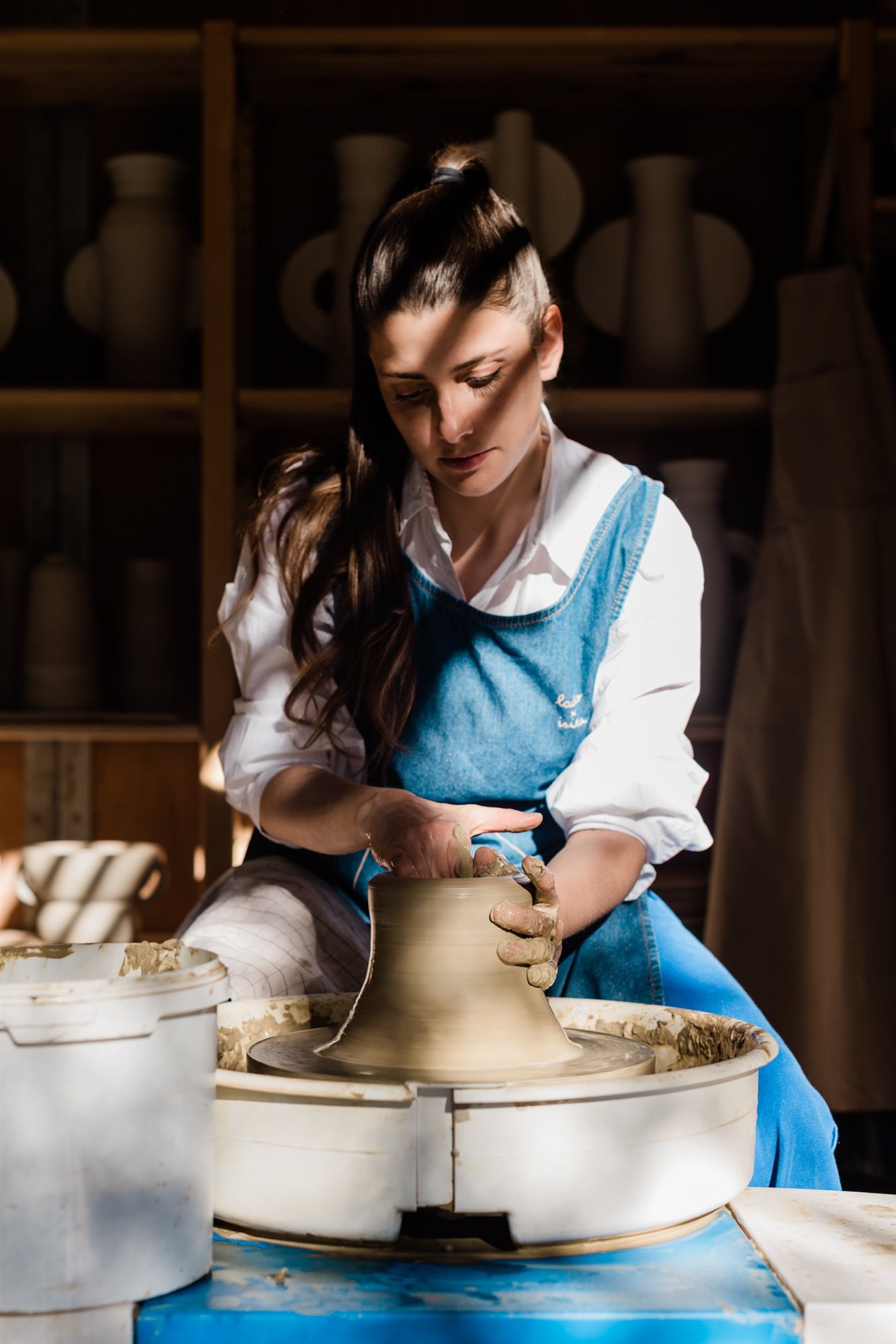 Laura de Grinyo, ceramista de Ladio Ceramic