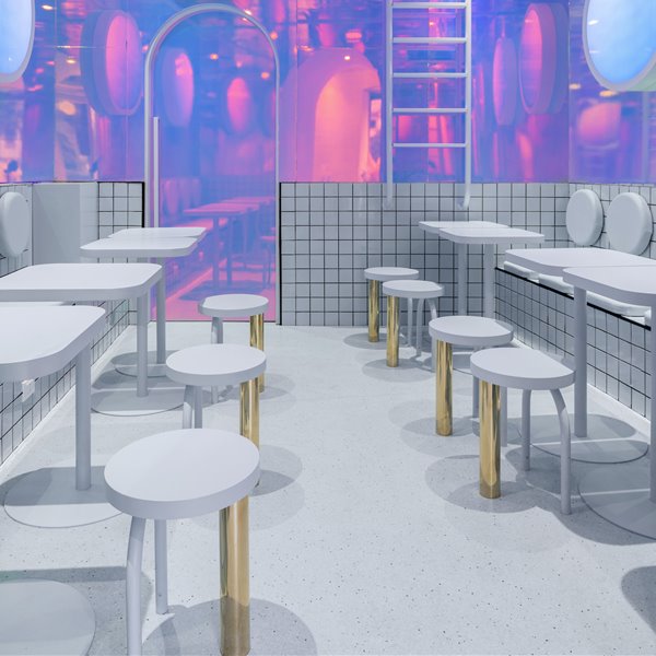 Comer hamburguesas en este restaurante es una experiencia inmersiva