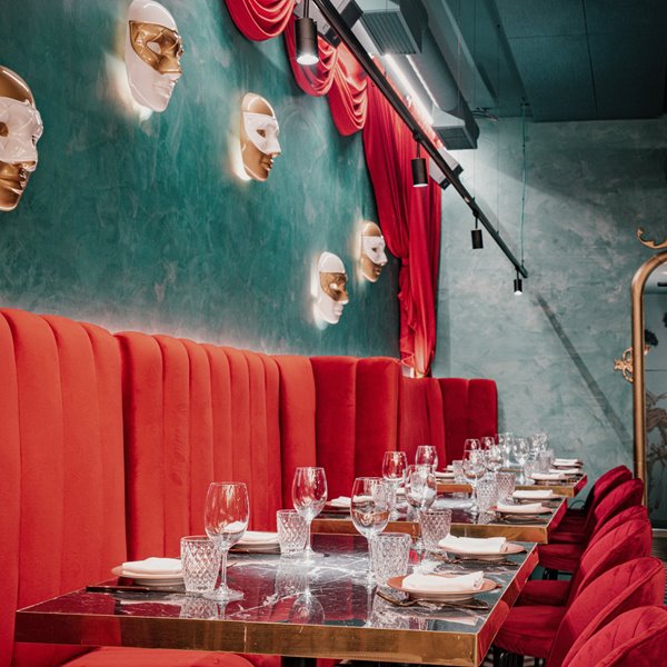 Este restaurante es un circo. Así es Arrogante, el nuevo italiano de Madrid